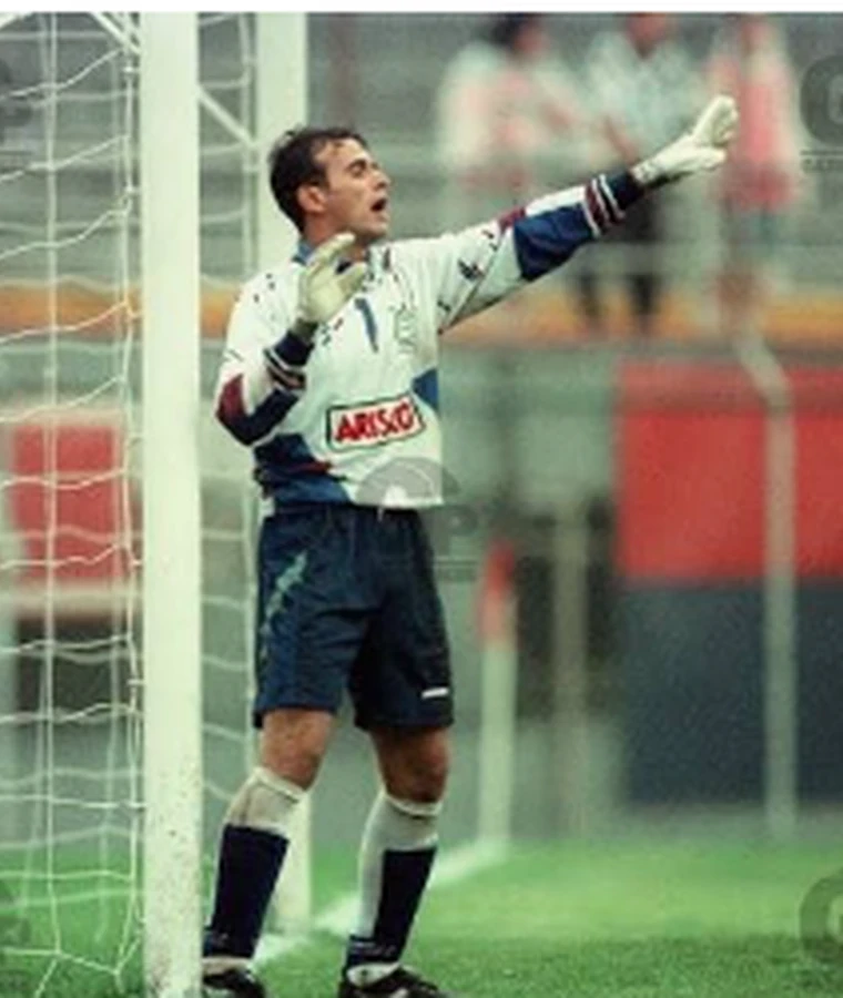 Kléber Guerra em atuação como goleiro