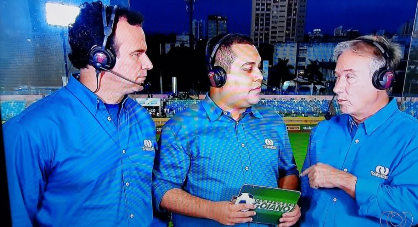Kléber Guerra durante transmissão esportiva